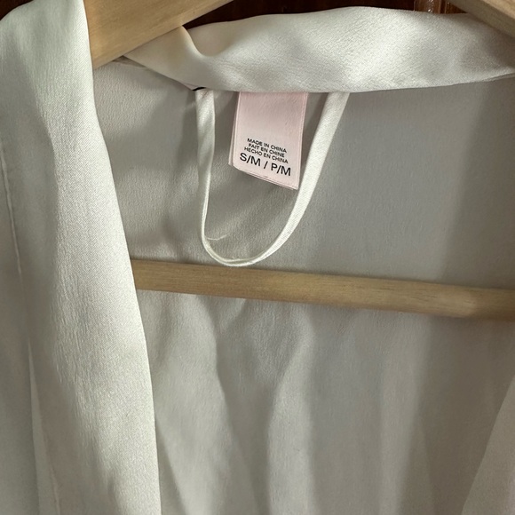 Victorias Secret Robe S - Picture 2 of 3